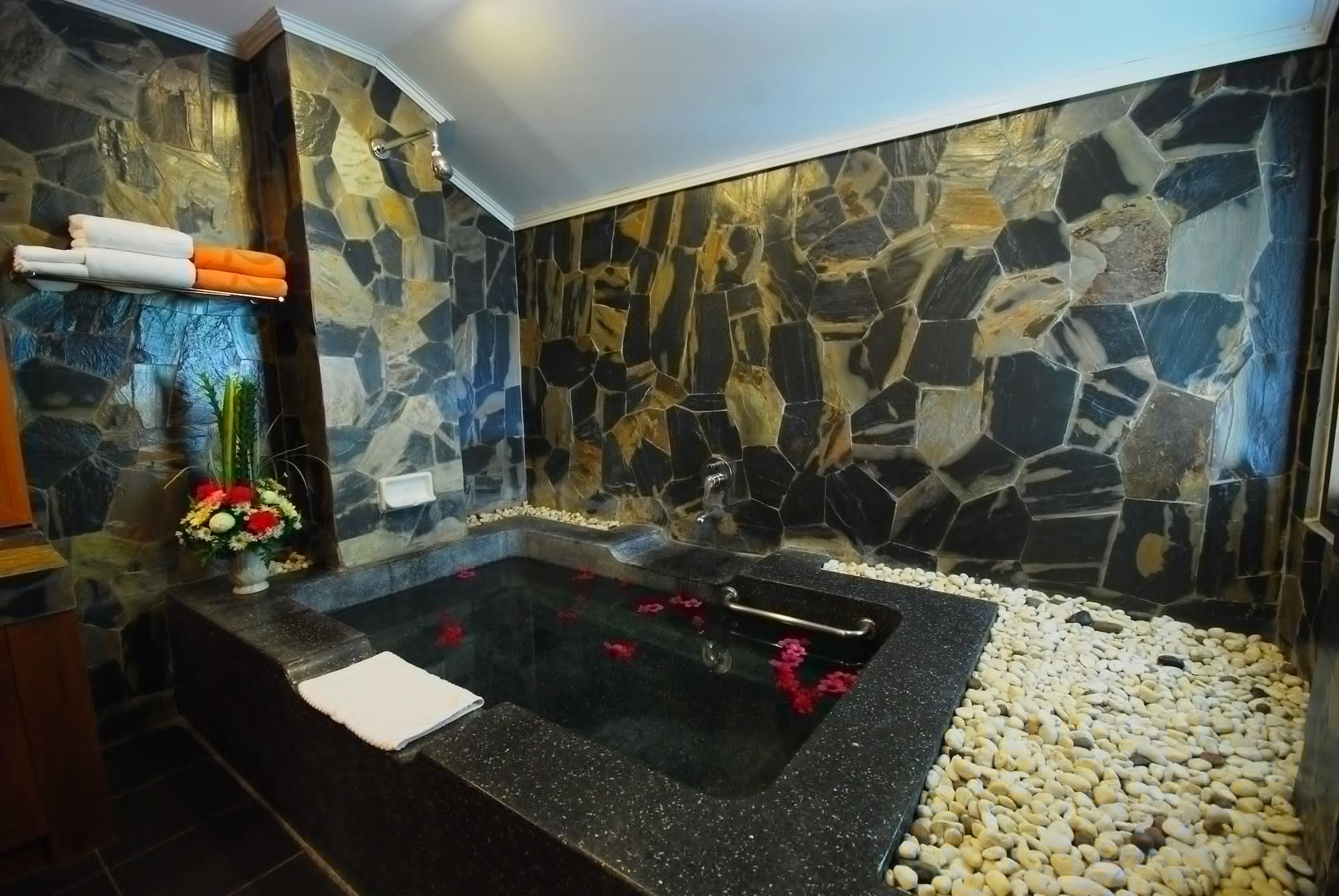 The Privacy Beach Resort & Spa Sam Roi Yot Buitenkant foto