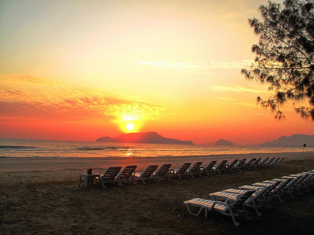 The Privacy Beach Resort & Spa Sam Roi Yot Buitenkant foto
