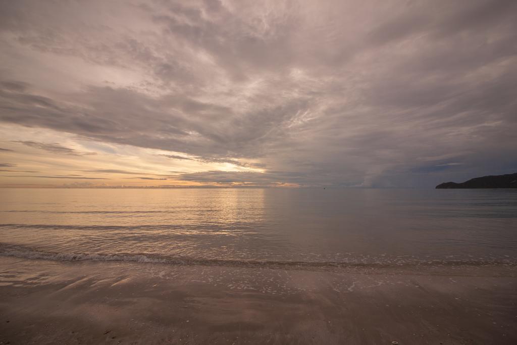 The Privacy Beach Resort & Spa Sam Roi Yot Buitenkant foto